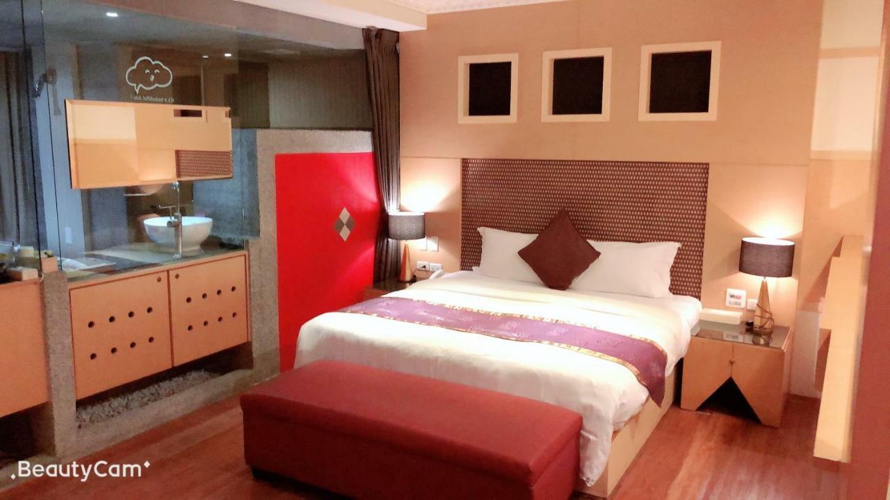 Jungle City Motel Chiayi City Dış mekan fotoğraf
